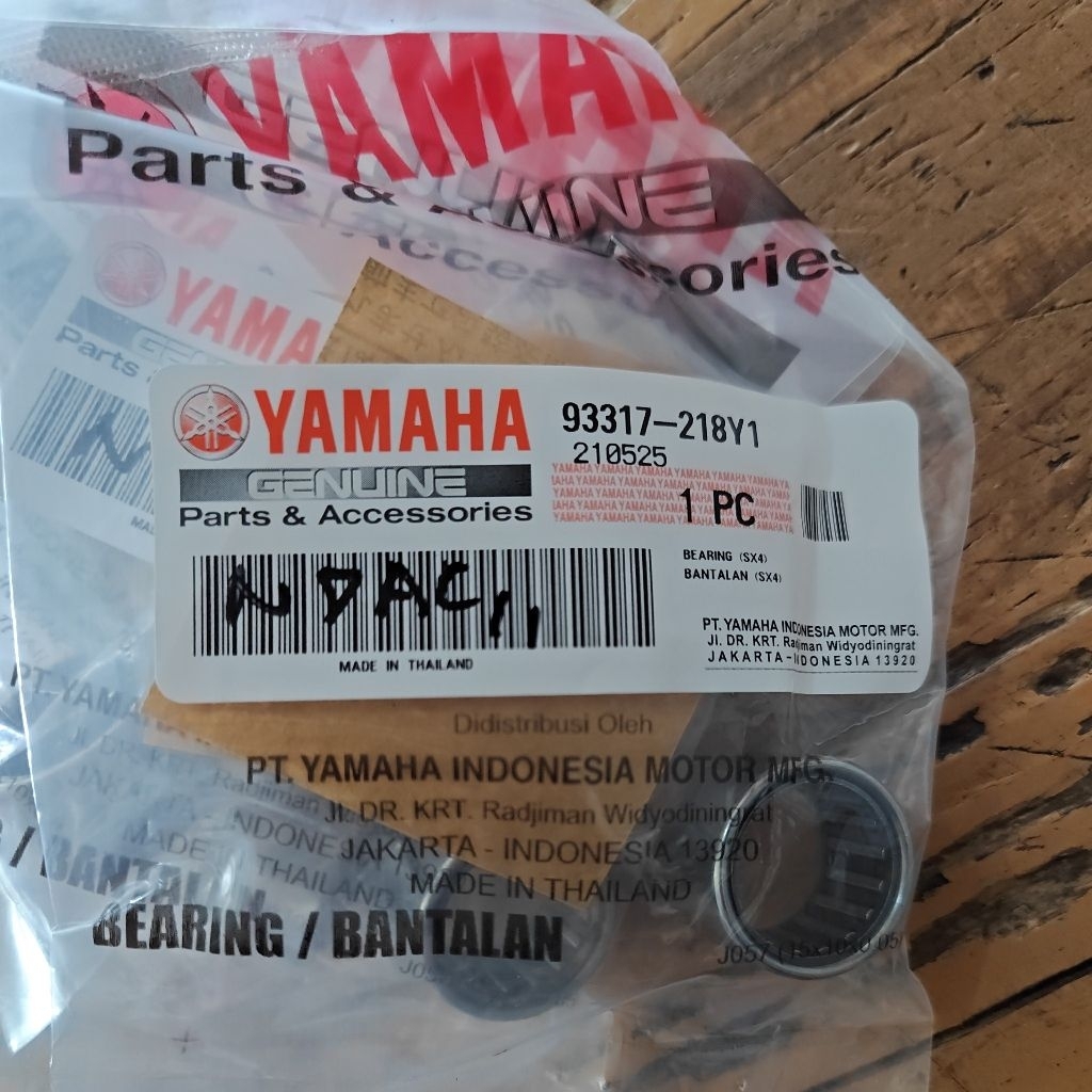 laher bos swing arm belakang vixion r, r15 v3 ori yamaha (harga 1)