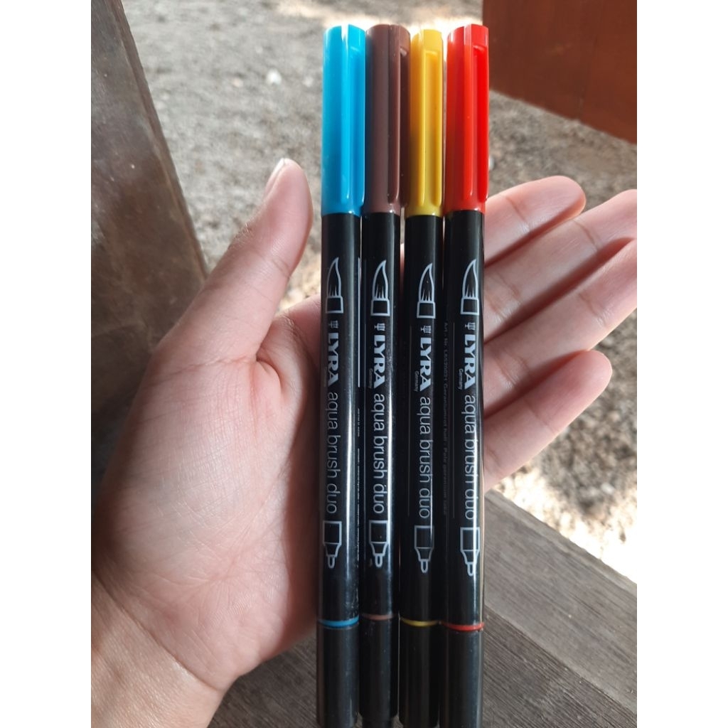 

♡Preloved♡Lyra Aqua Brush Duo - Dual Brush Pen