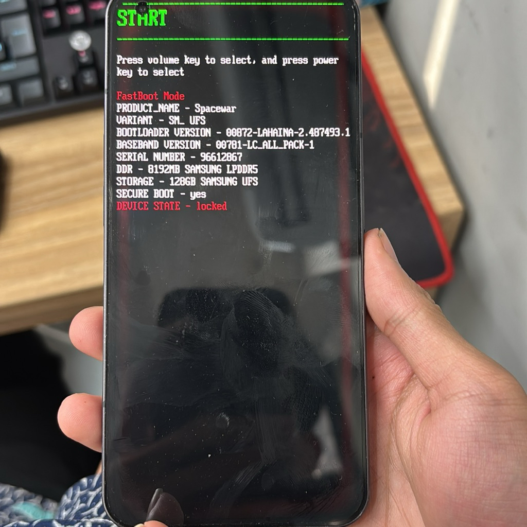 [BOOKED] NOTHING PHONE (1) minus