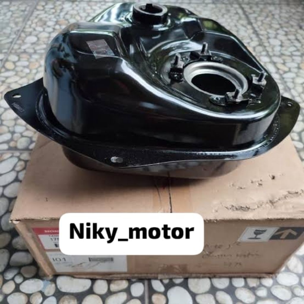 17510-K59-A10 TANGKI BENSIN TANK COMP FUEL VARIO 125 150 LED ESP