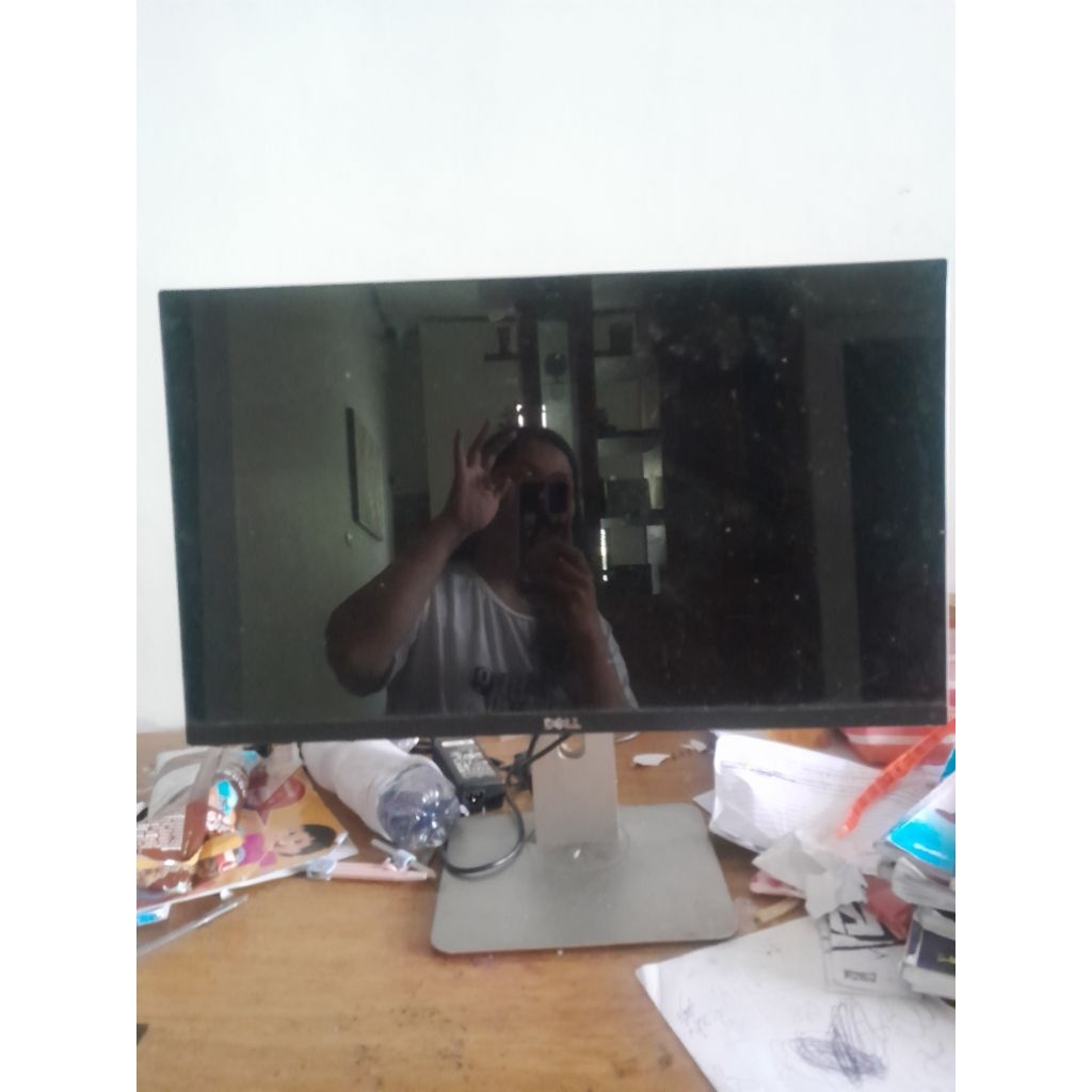 Monitor Dell Mati Layar