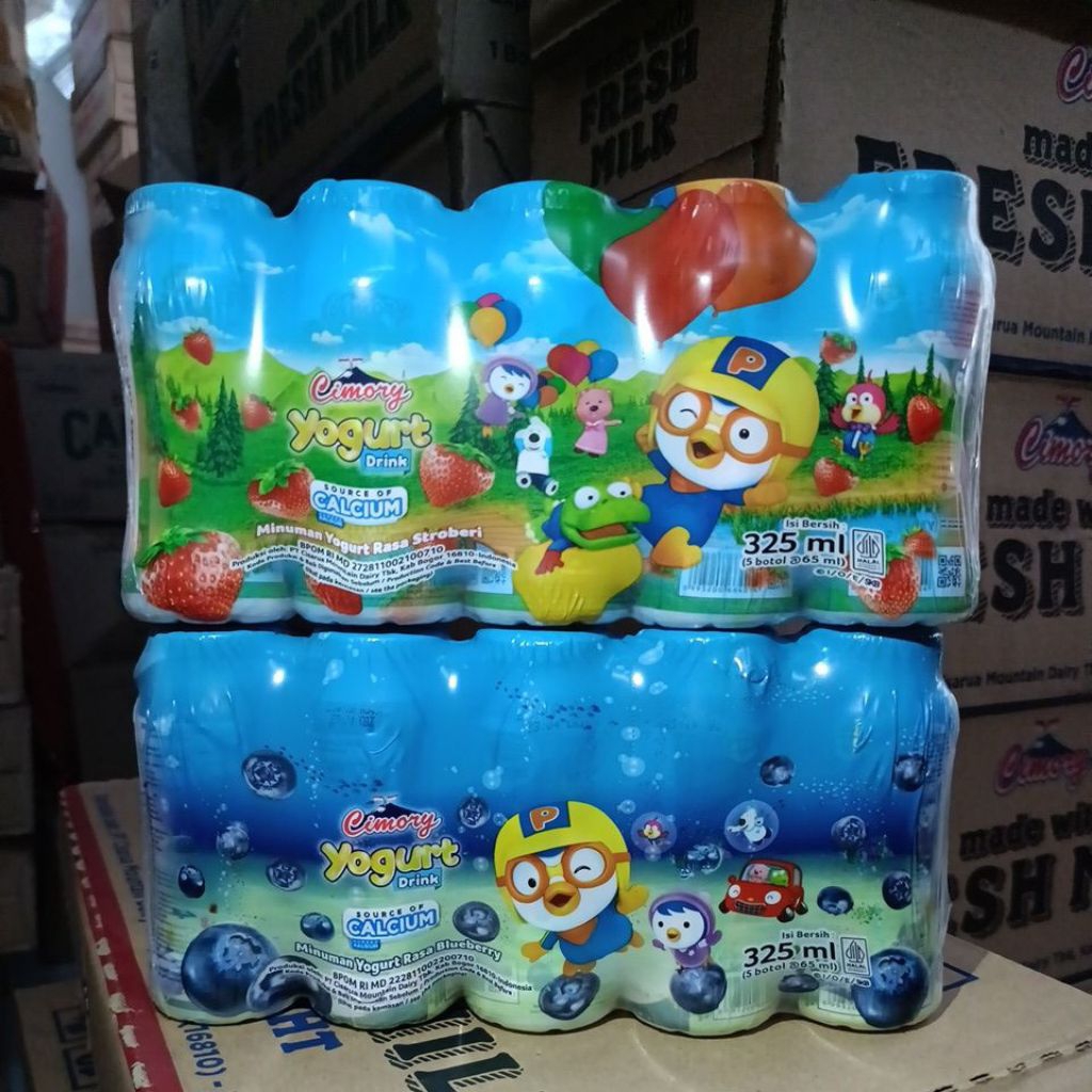 

Cimory yogurt drink mini 70 ml rasa strawberry blueberry