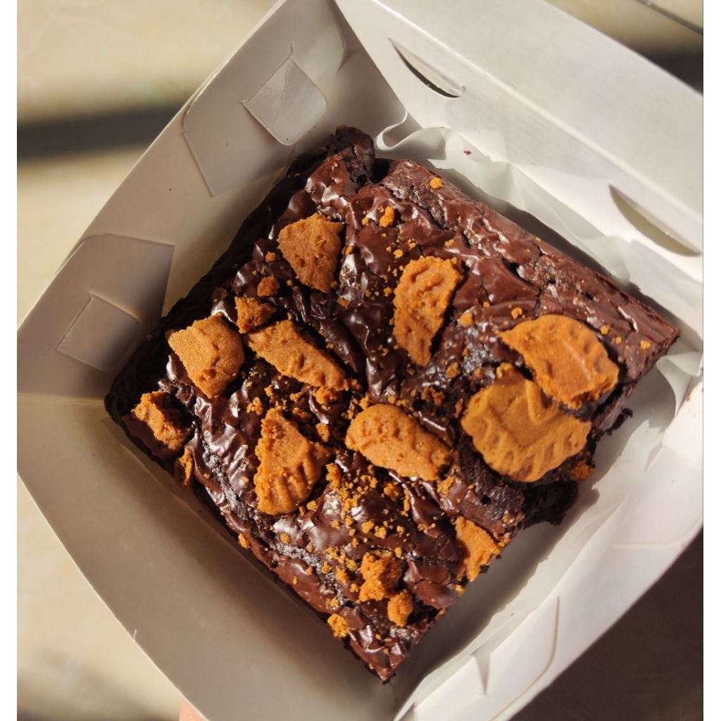 

Fudgy Brownies Lotus Biscoff / Brownies Lotus Hybite