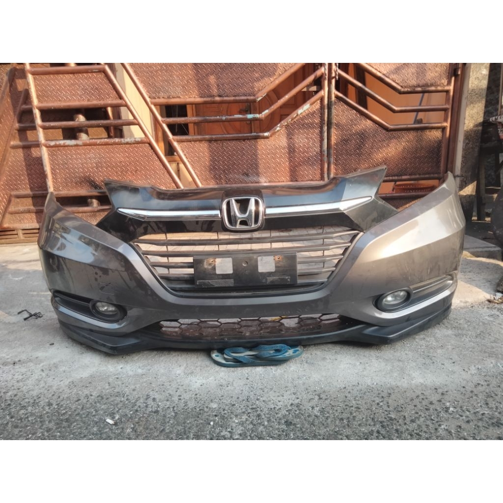 bemper depan hrv 2015-2018 komplit (eks upgrade)