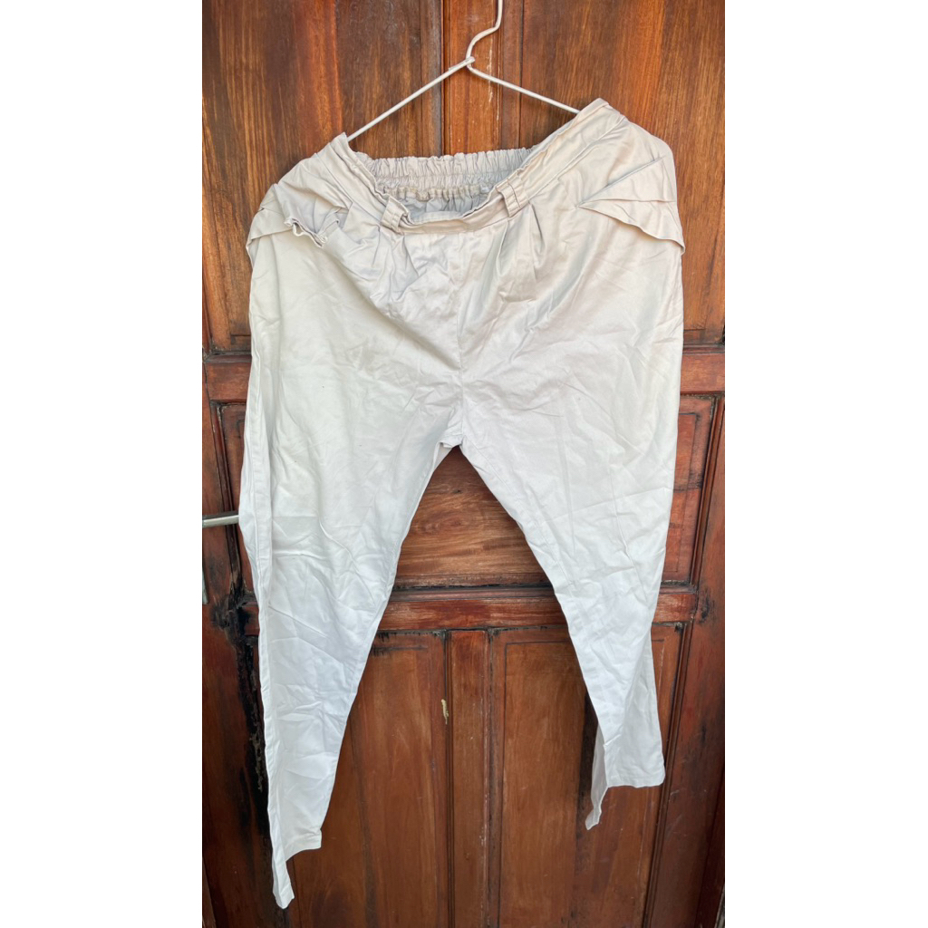 preloved celana bahan ivory