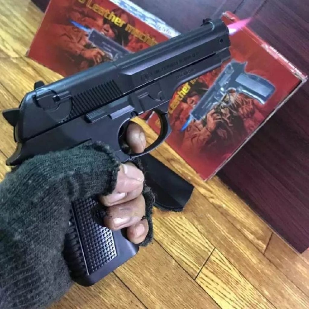 KOREK API MODEL PISTOL FREE SARUNG BODY BESI BISA DIKOKANG ISI ULANG GAS