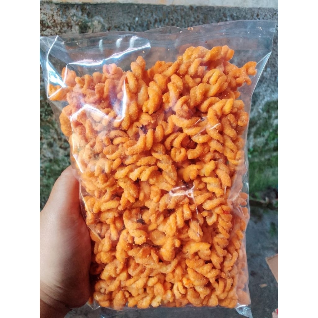 

Makroni spiral makroni uril gurih pedas mantap