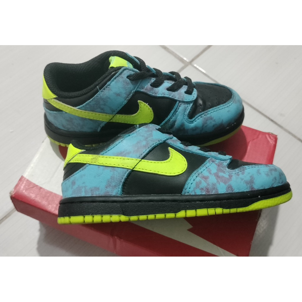 PRELOVED SEPATU NIKE ANAK