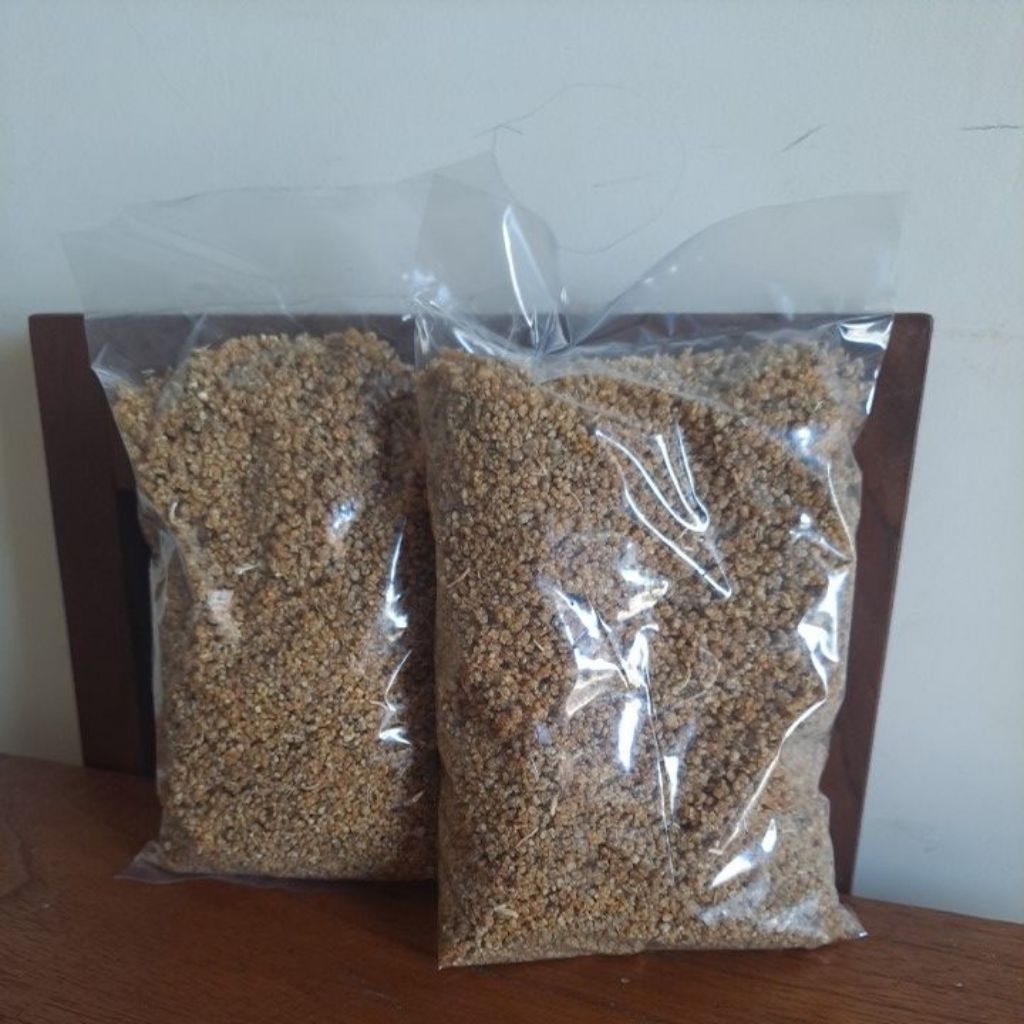 

Thiwul Instant Karak Thiwul Thiwul Gaplek Singkong Terbaru 1 kg 500 g x 2