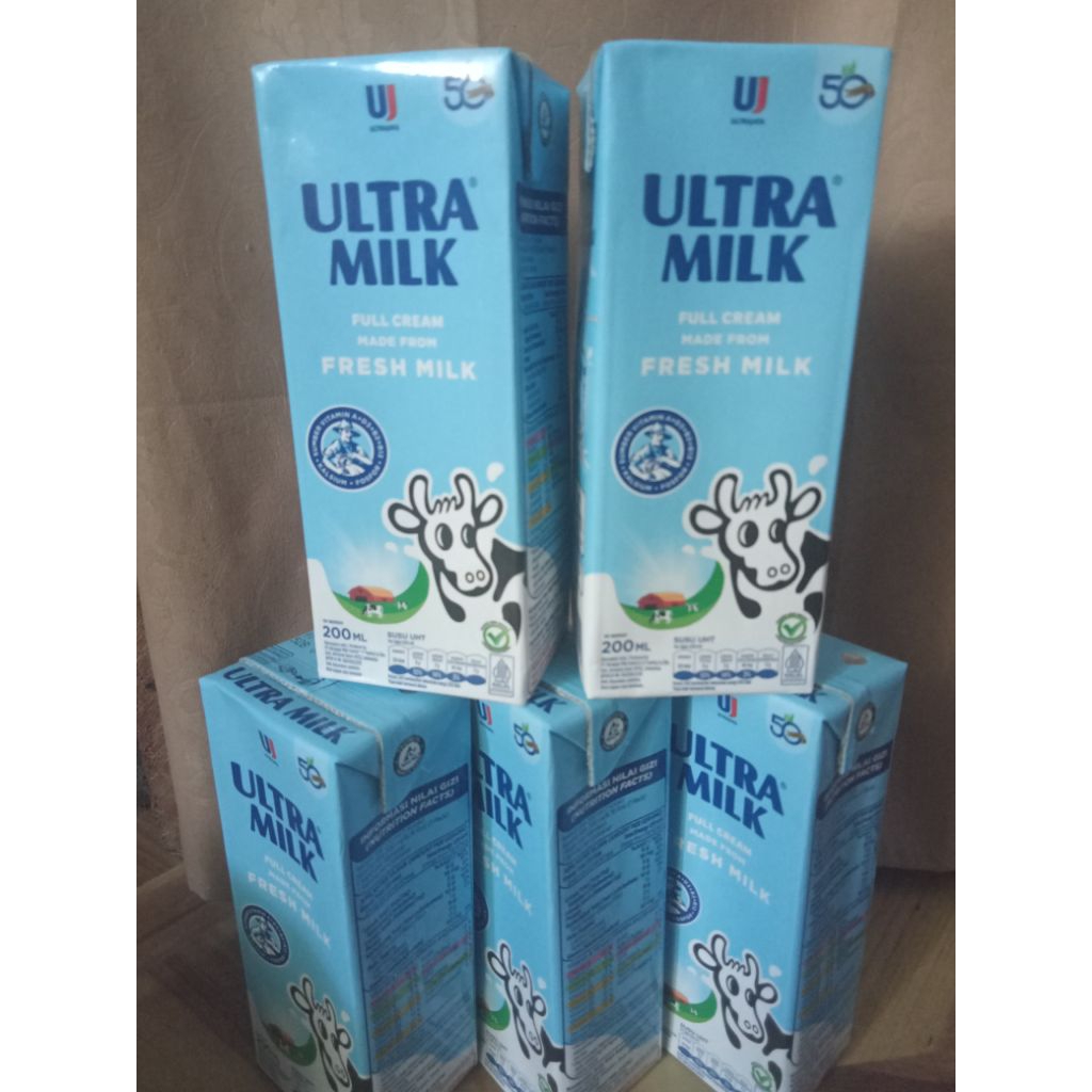 

PROMO !! ULTRA MILK FULL CREAM 200ML ISI 5PCS