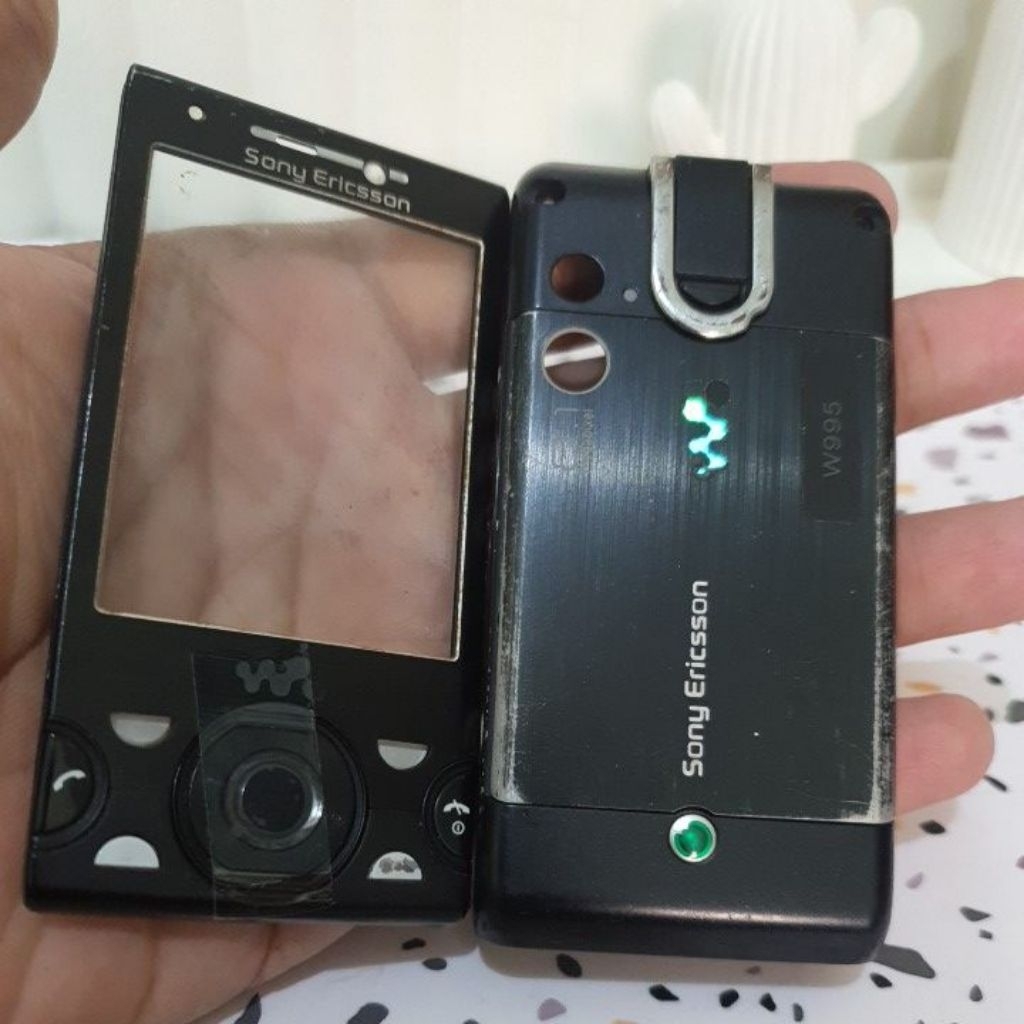 CASING Hitam Sony Ericsson W995 Origianl copotan Fullset