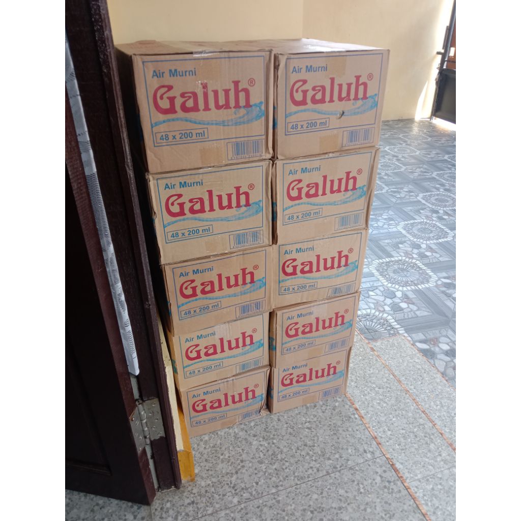 

Air minum dalam kemasan merk Galuh 1 Dus isi 48x200ml