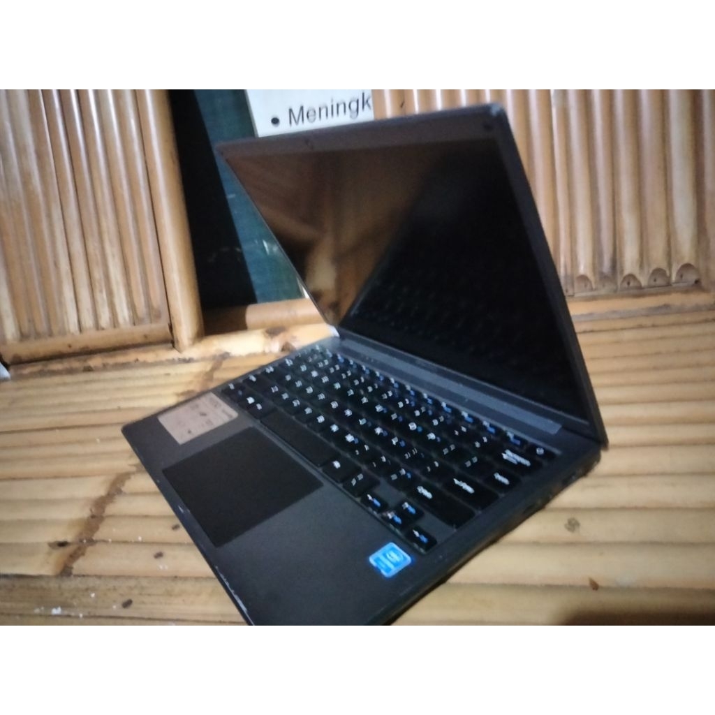 Axioo mybook 14F/Intel n4020/ram4gb/SSD 128gb /14slim mantap  siap pake