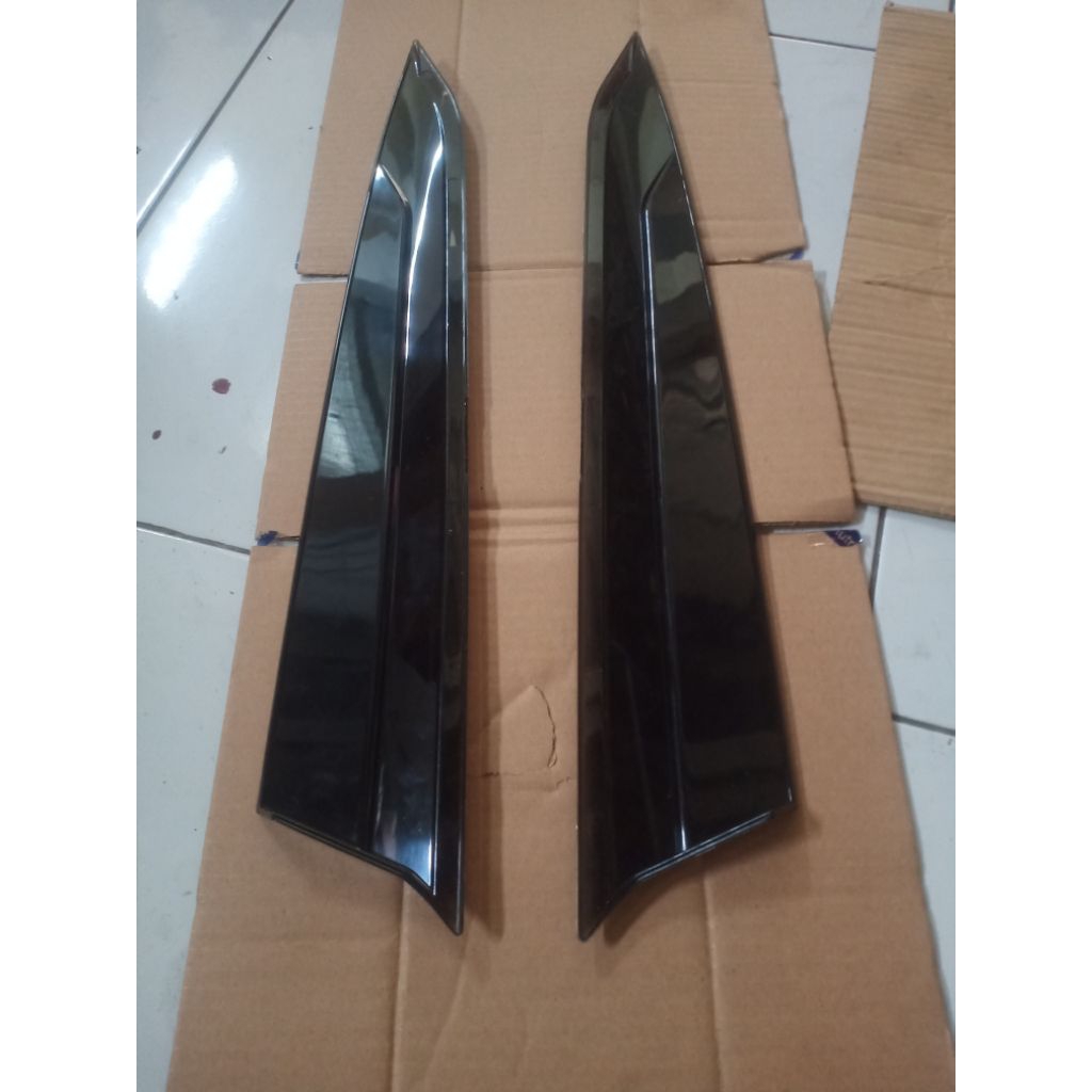 talang air all new  Terios  bagian belakang  kanan kiri Original