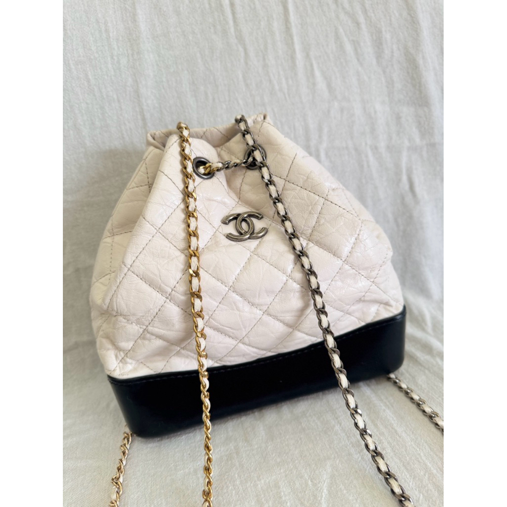 TAS C GABRIELLE BACKPACK SMALL WHITE BLACK PRELOVED BAG BRANDED