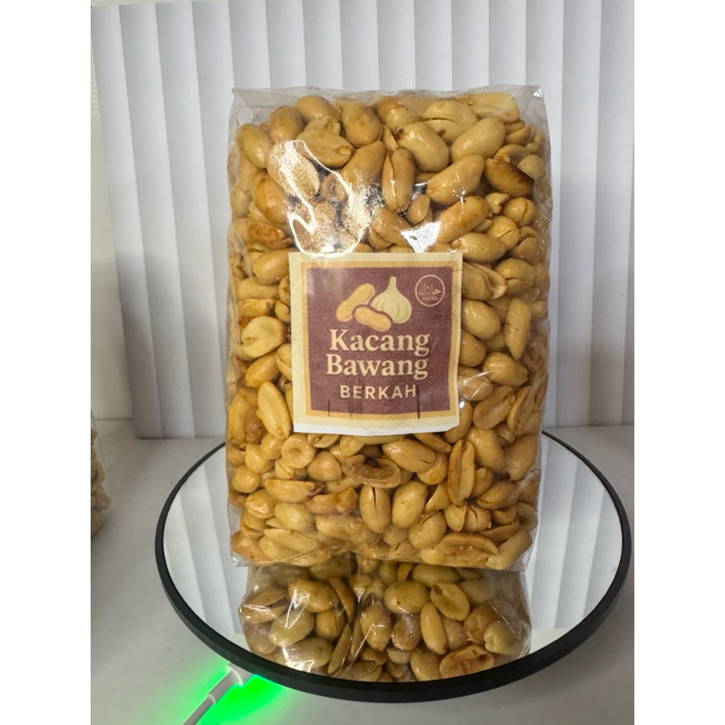 

Kacang Goreng Bawang 1kg & 500 gram – Renyah, Gurih, Cocok Cemilan & Parcel