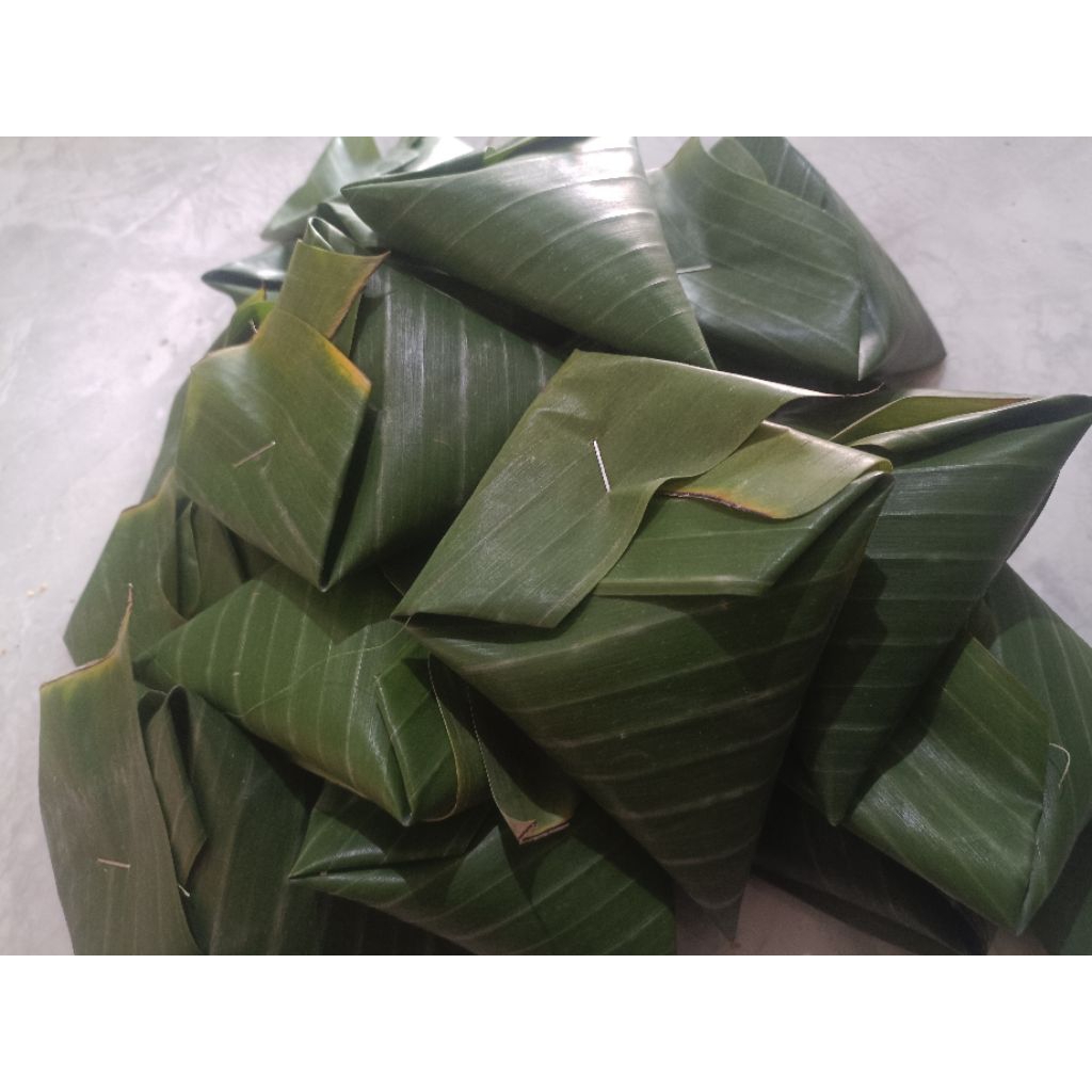 

Tempe segitiga Nurfa isi 10biji