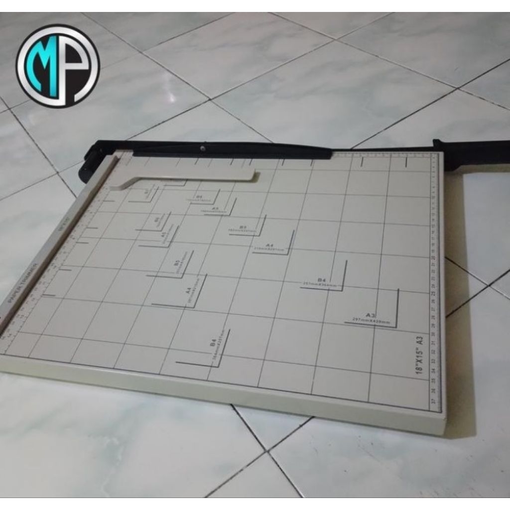 

Paper cutter Vtec Uk.18"×15" (A3) alat pemotong kertas A3