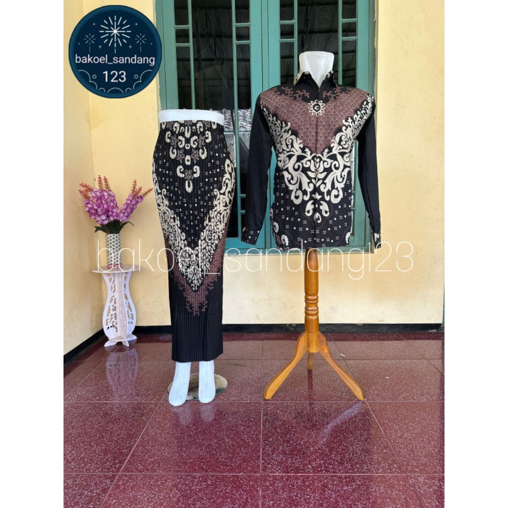 OOTD Andalan bakoel_sanadang123 Maura Couple Rok Plisket Batik Kemeja Batik Jumbo. OOTD Andalan