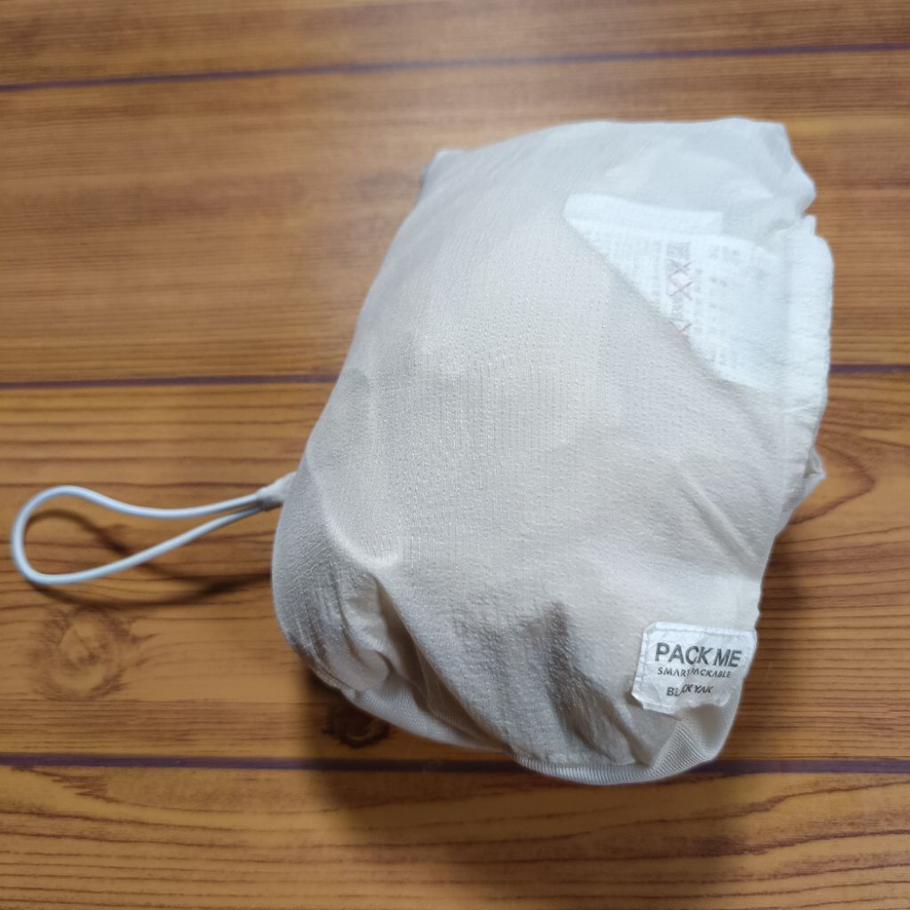 Jaket Running Anak Blackyak Packable Second Original Putih size 8-9 tahun