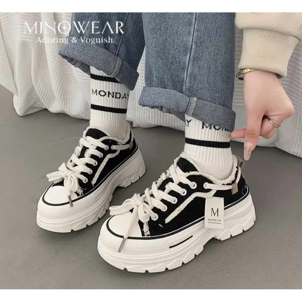 PRELOVED SEPATU MINOWEAR