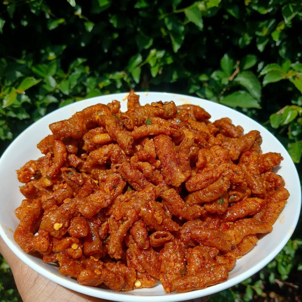

Usus Ayam Krispy Kemasan 250gr Pedas Daun Jeruk