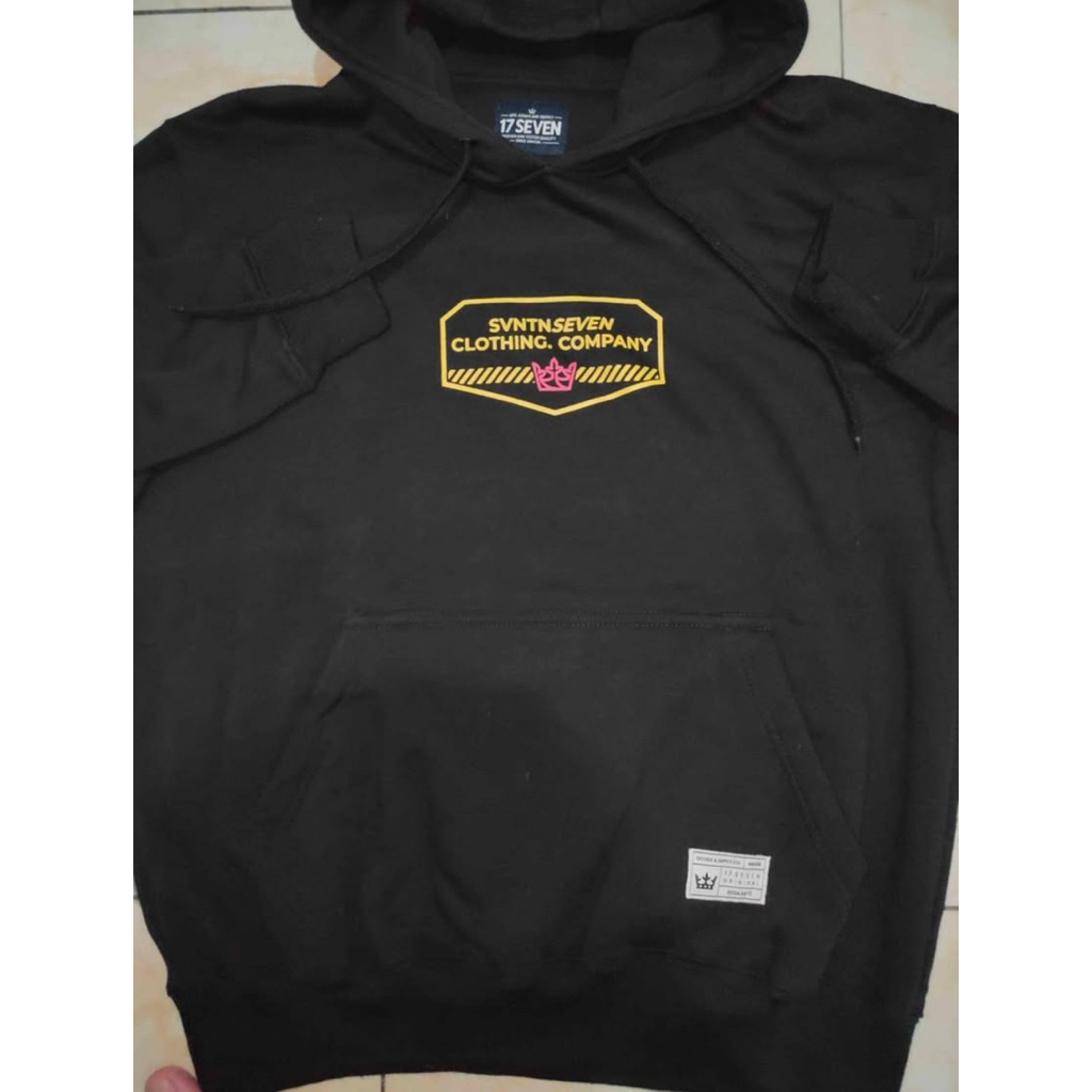17seven hoodie