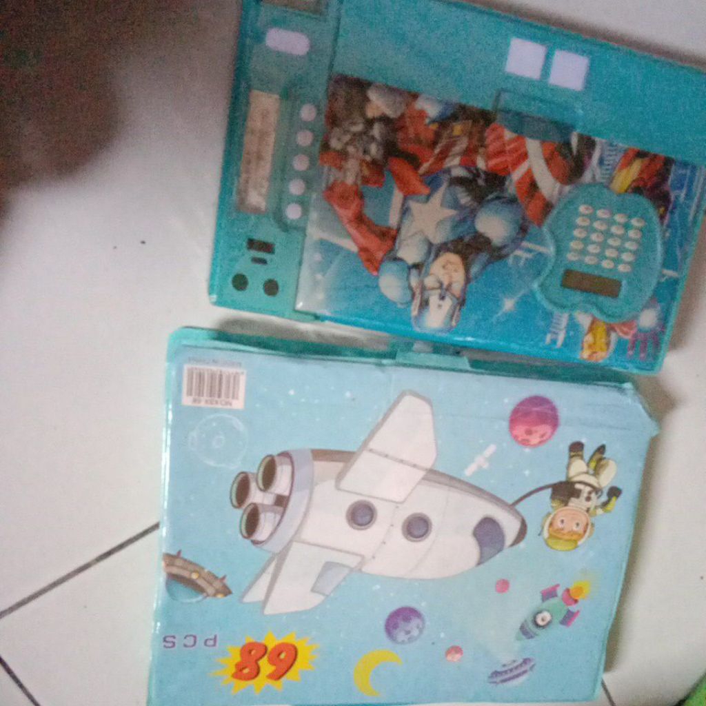 

paket tempat pencil+crayon