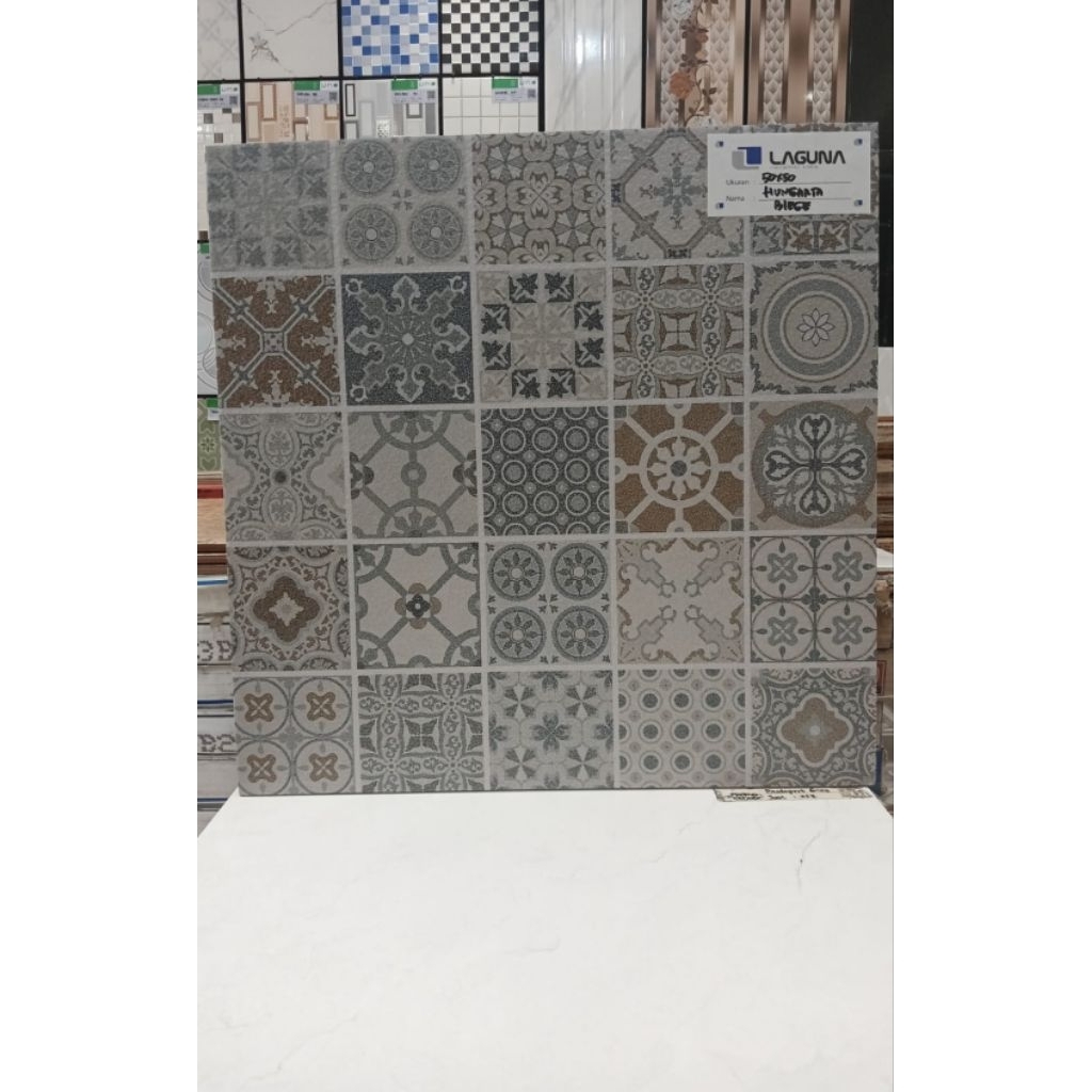 keramik batik Laguna hungarta 50*50 matte