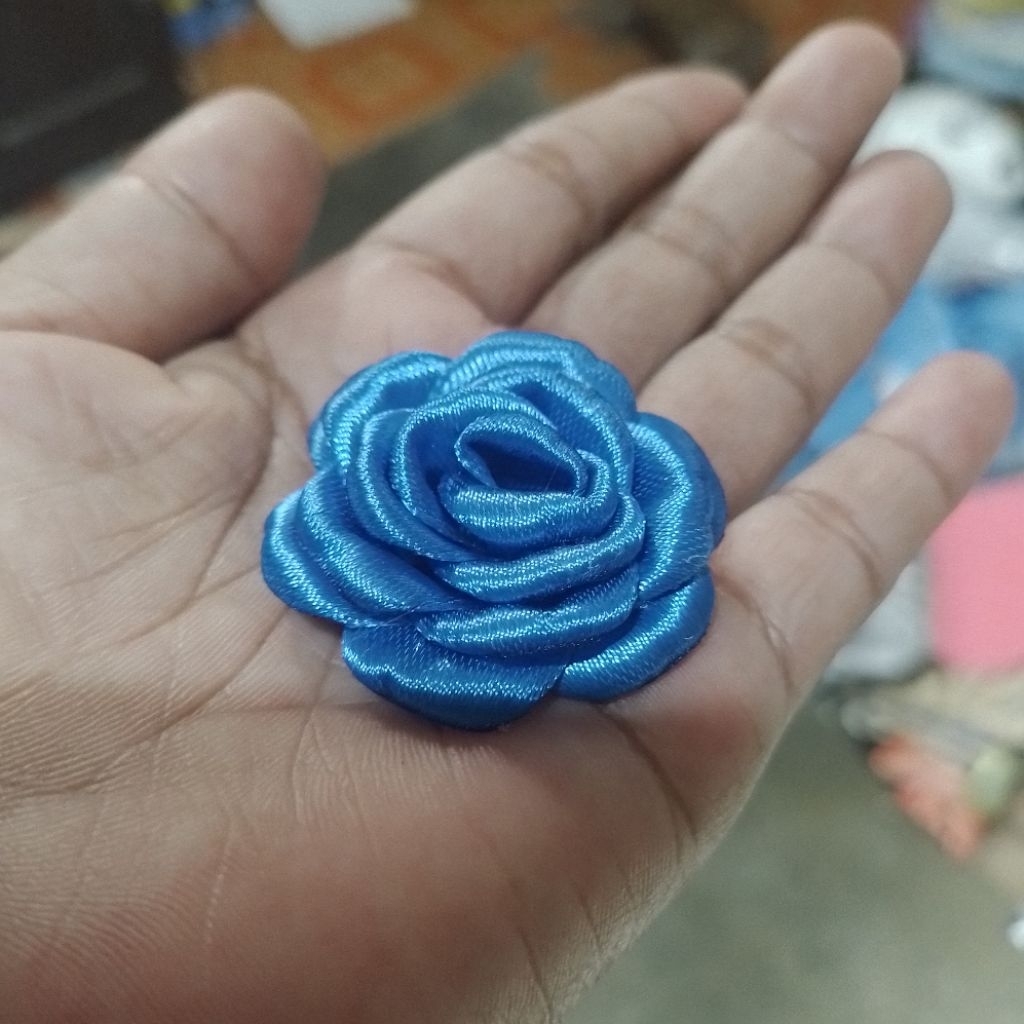 

aplikasi mawar pita satin 4 cm glitter tanpa tangkai