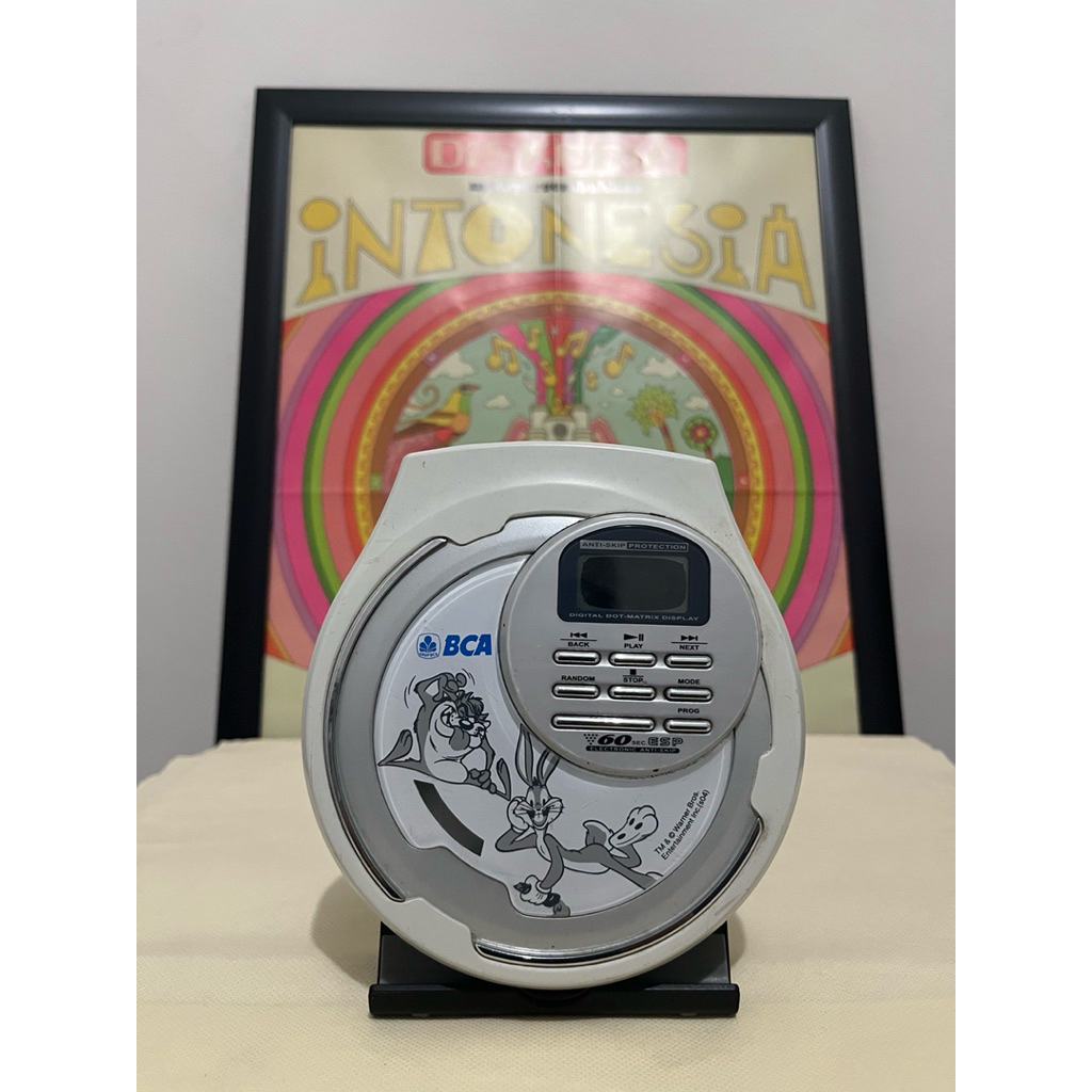 Discman BCA Looney Tunes normal siap pake