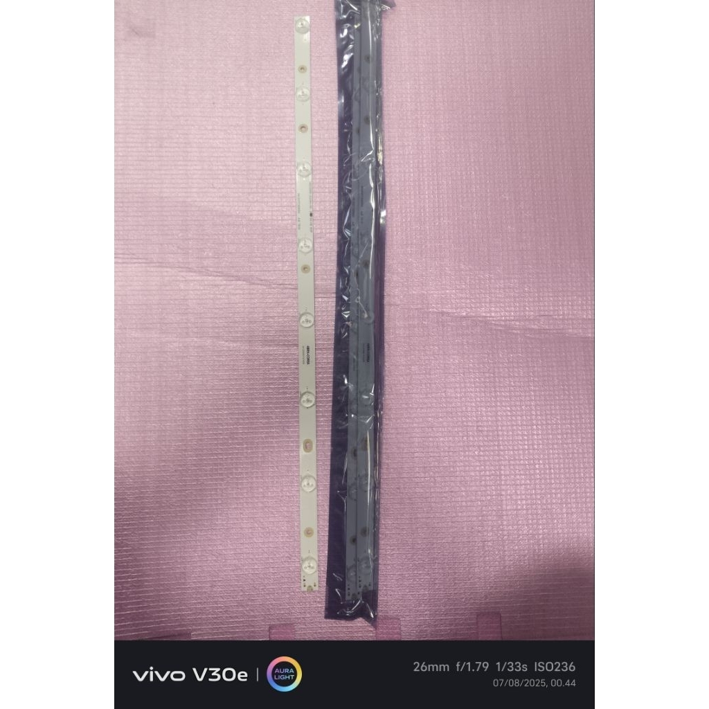 BACKLIGHT TV LED POLYTRON 32 INC 3v 8kancing ORIGINAL 1 SET 3 BATANG