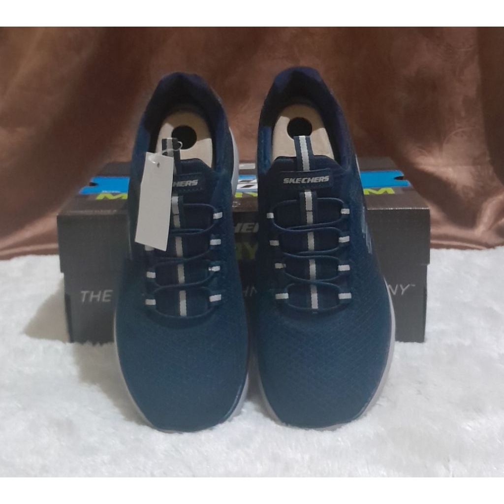 Sepatu sketchers pria new