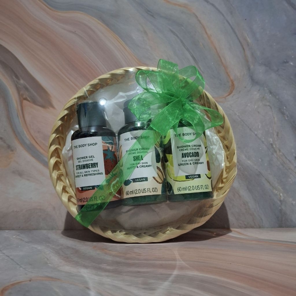 the body shop shower gel gift isi 3 paket seserahan kado
