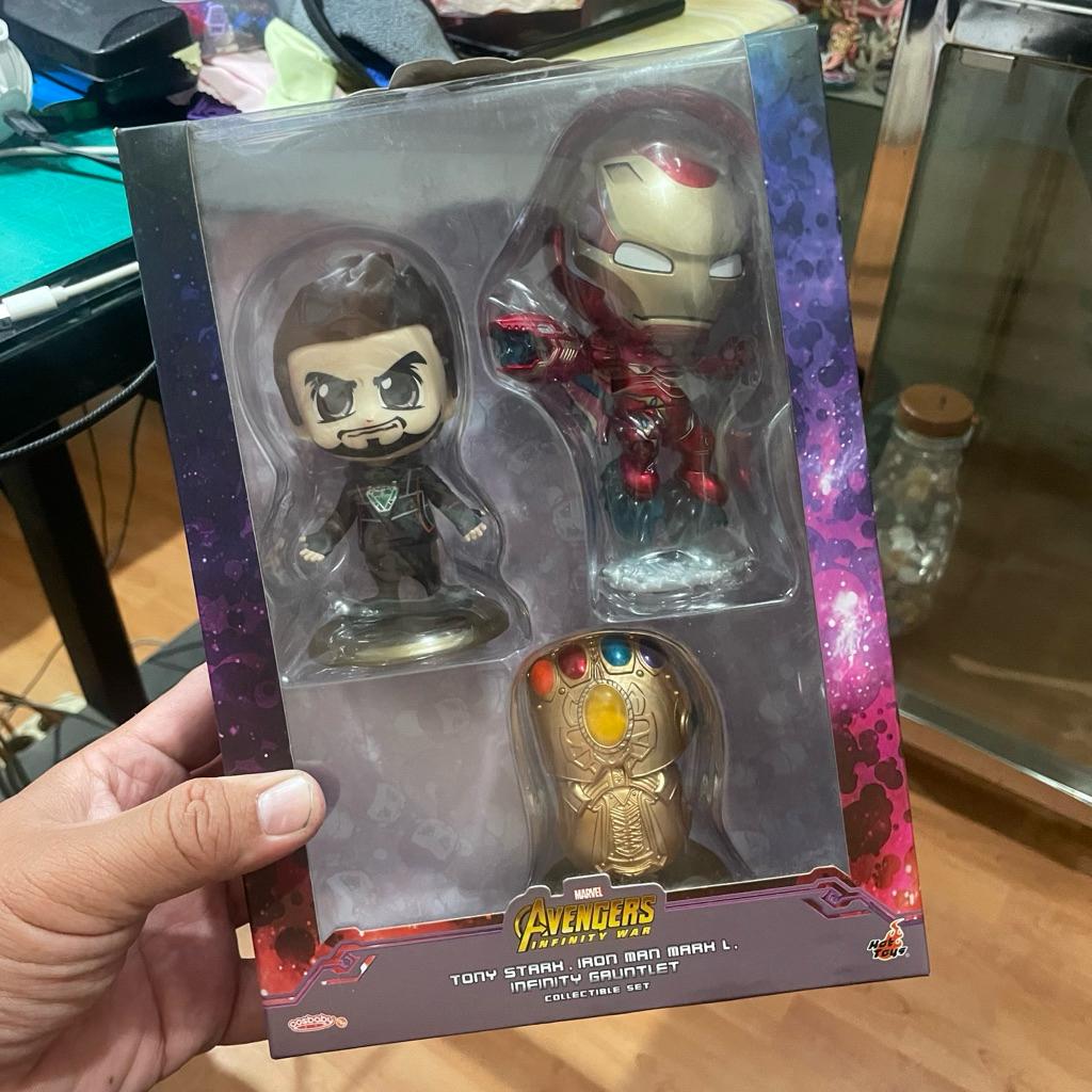 hot toys cosbaby avengers infinity war tony ironman gauntlet BIB