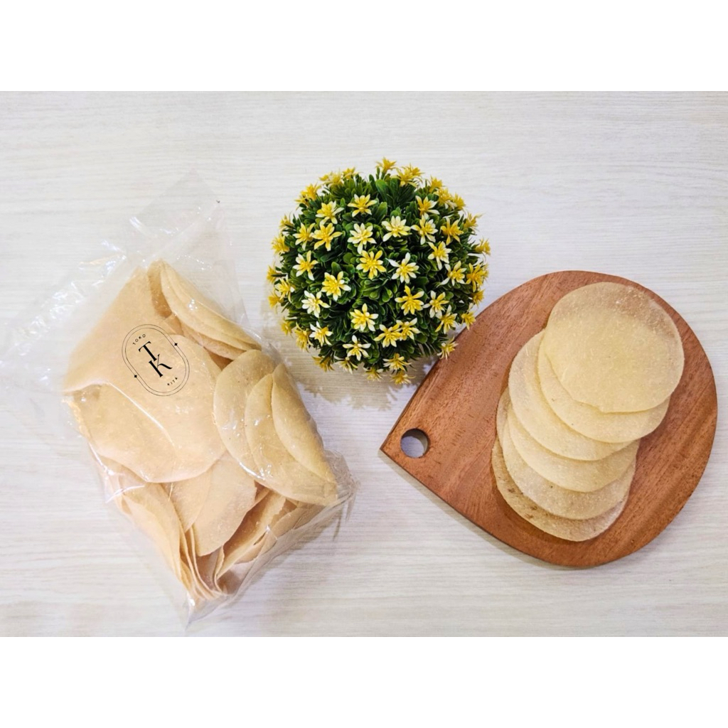 

Opak Singkong Mentah rasa Gurih original Oleh-oleh Khas Pandeglang Banten isi 50 pcs/pack