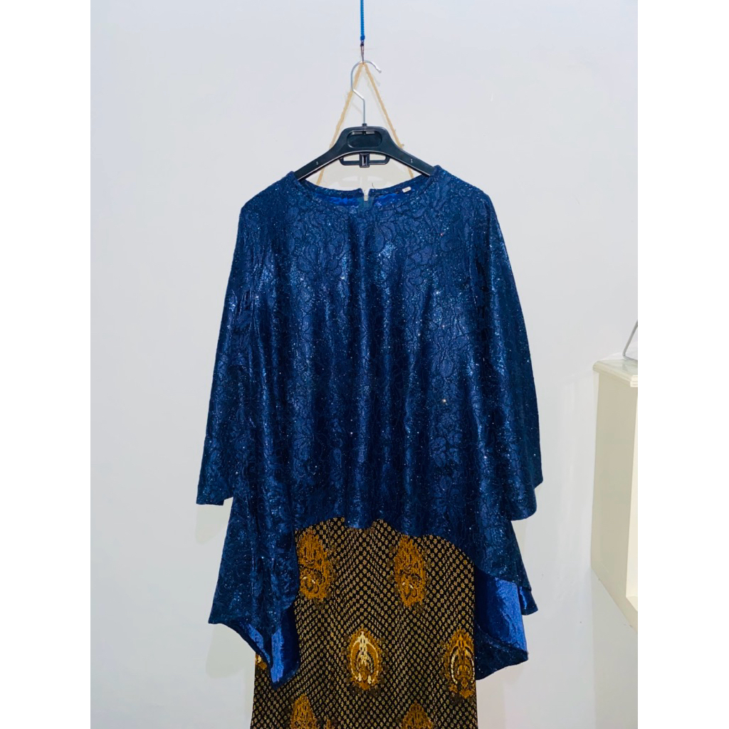 PRELOVED ONESET KEBAYA BIRU DONGKER BY MAYANG COLLECTION