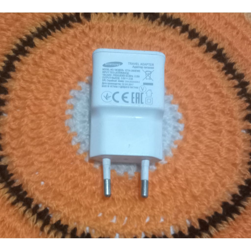 Charger Samsung 2A Second Ori bawaan HP