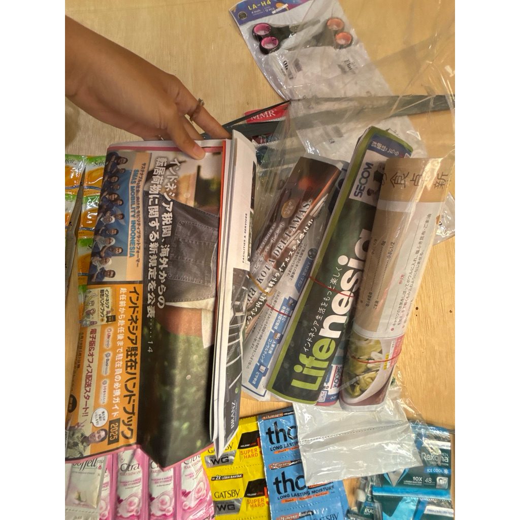 Koran majalah jepang