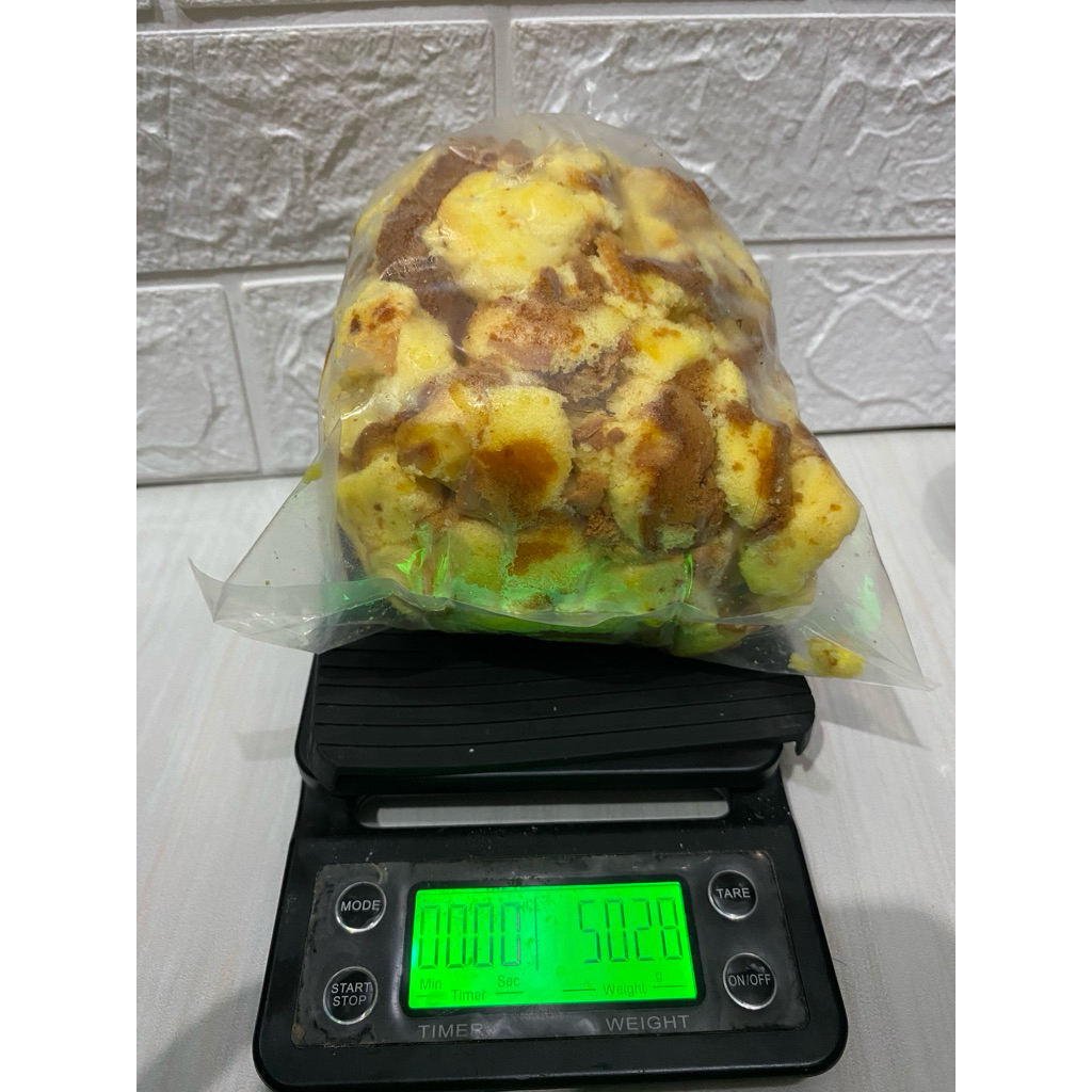 

Remahan / Pinggiran Gold Cake Original 500gr Surabaya