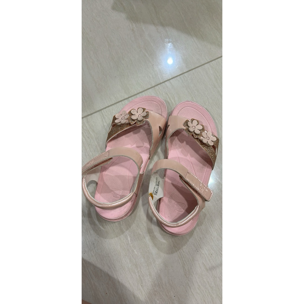 sandal anak preloved