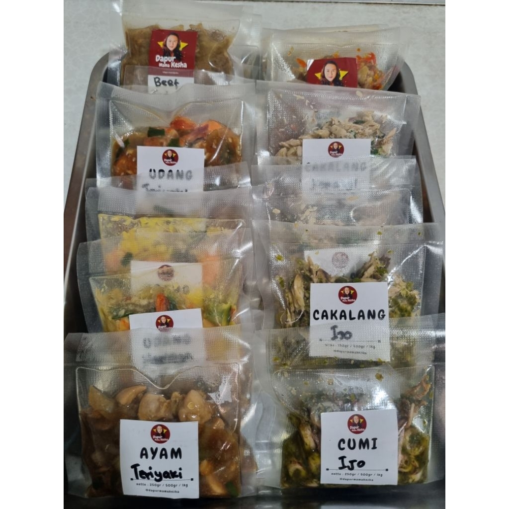 

ready to eat. lauk siap santap. ayam udang beef cumi asin