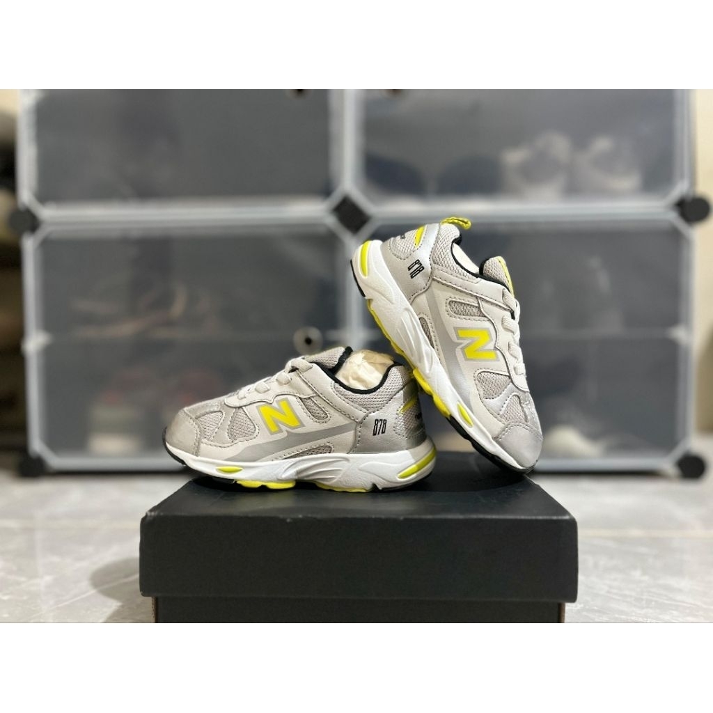 Second Sepatu Kids Baby Anak NB 878 Size 26