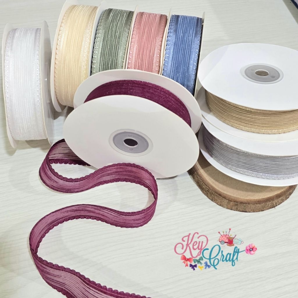 

Pita Korea gift wrapping size 2,5cm dan 4cm