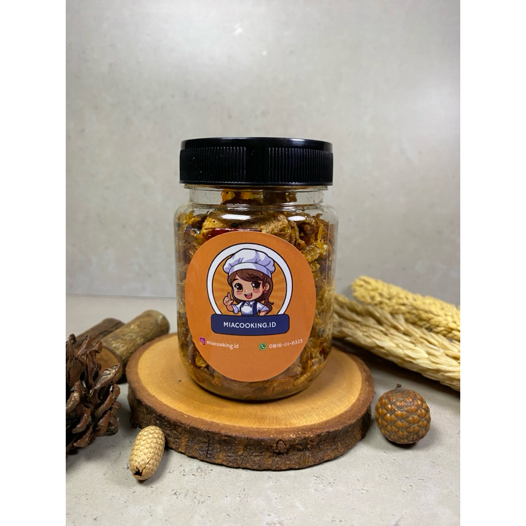 

SAMBAL BAWA GORENG - PEDAS GURIH AROMA DAUN JERUK