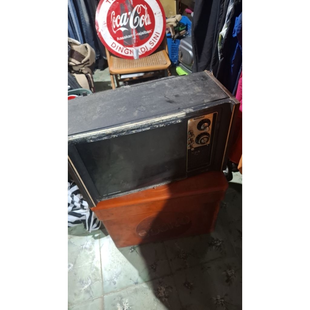 Tv national anggap mati jadul antik vintage display lawas kuno 165rb . Tempat bau belakang cowel
