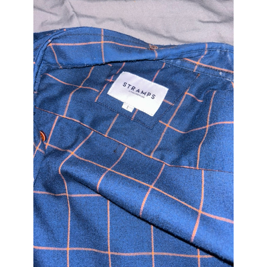 [PRELOVED] kemeja flanel by STRAMPS