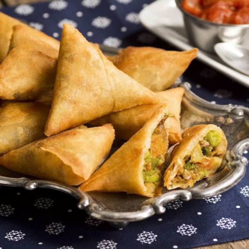 

Samosa Kari Kentang Beku Frozen Vegetarian Samosa Potato Curry