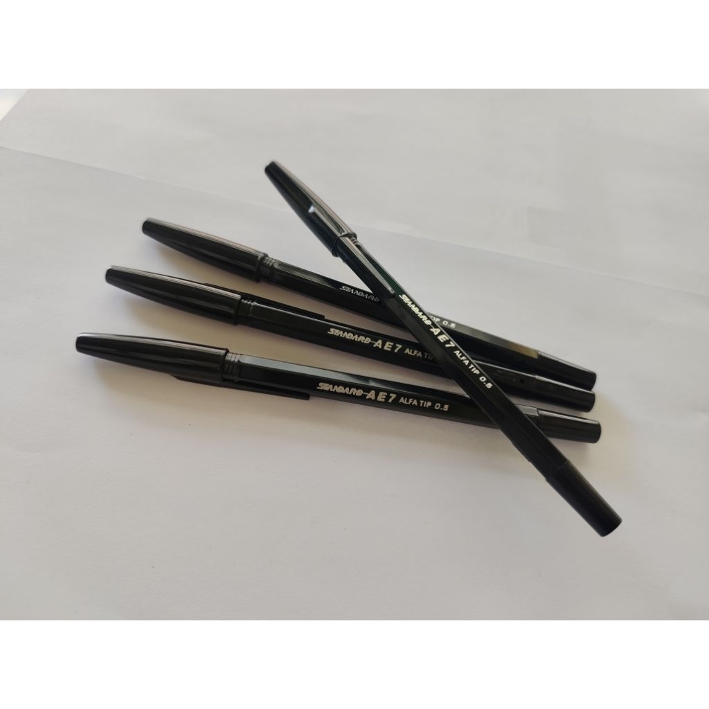

PULPEN STANDARD AE7 0,5MM 1PACK ISI 12PC