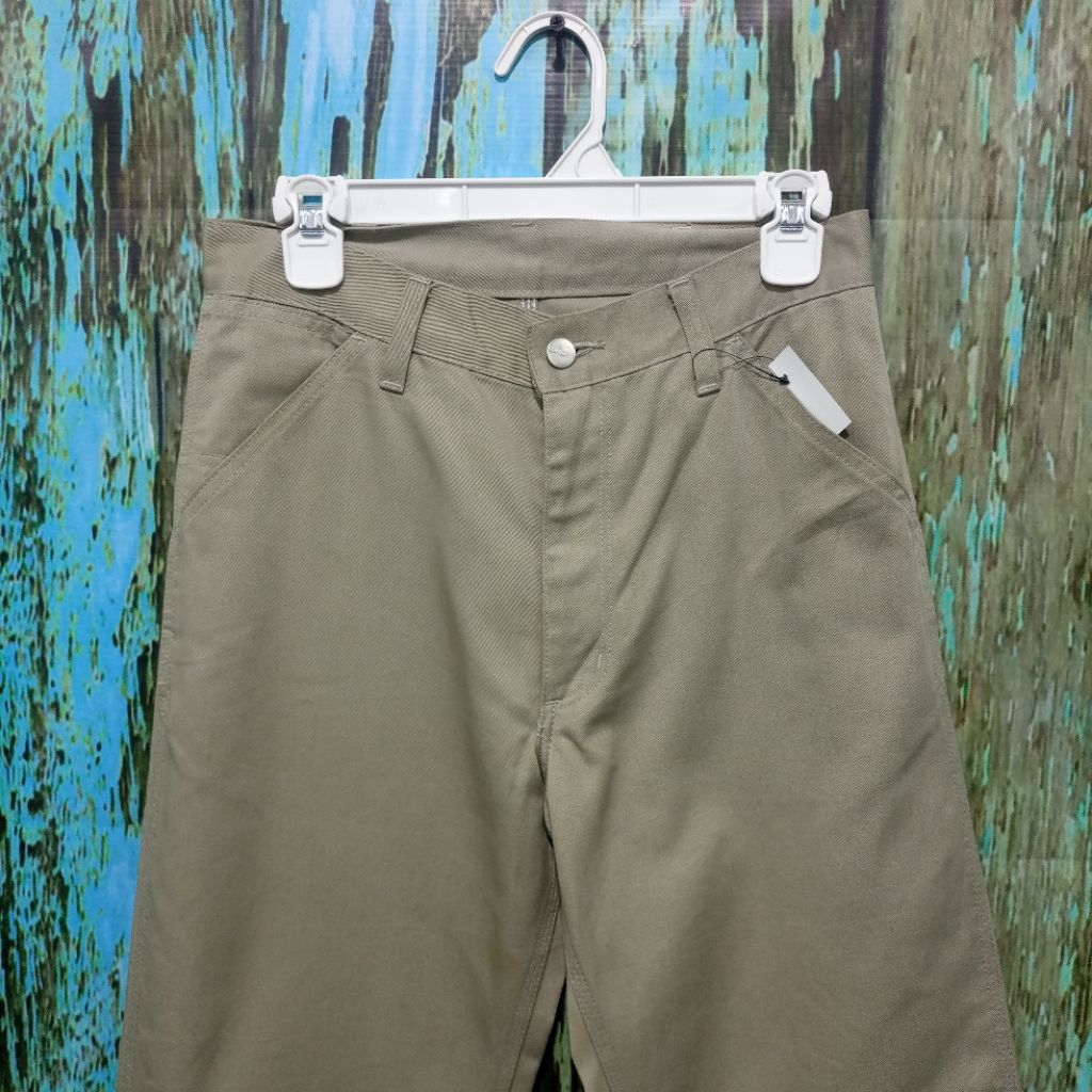 Celana  panjang CARHARTT  keren size 28 (Lp 76cm Panjang  101cm ol  23cm)